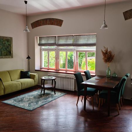 Apartament W Starej Szkole Apartment Srebrna Góra Exterior foto