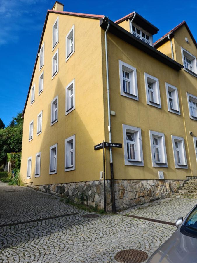 Apartament W Starej Szkole Apartment Srebrna Góra Exterior foto