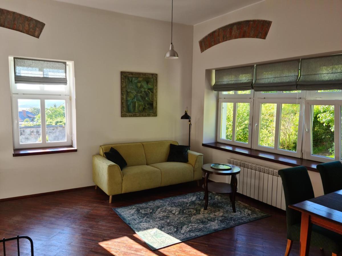 Apartament W Starej Szkole Apartment Srebrna Góra Exterior foto